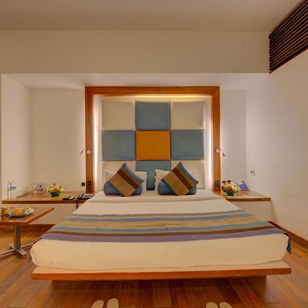 The Promenade Hotel Pondicherry Exterior photo