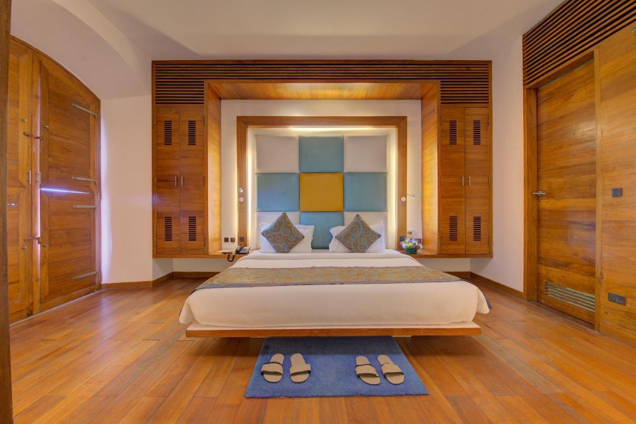 The Promenade Hotel Pondicherry Exterior photo